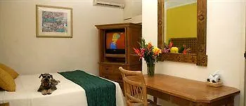 Art Deco Suites Cancun