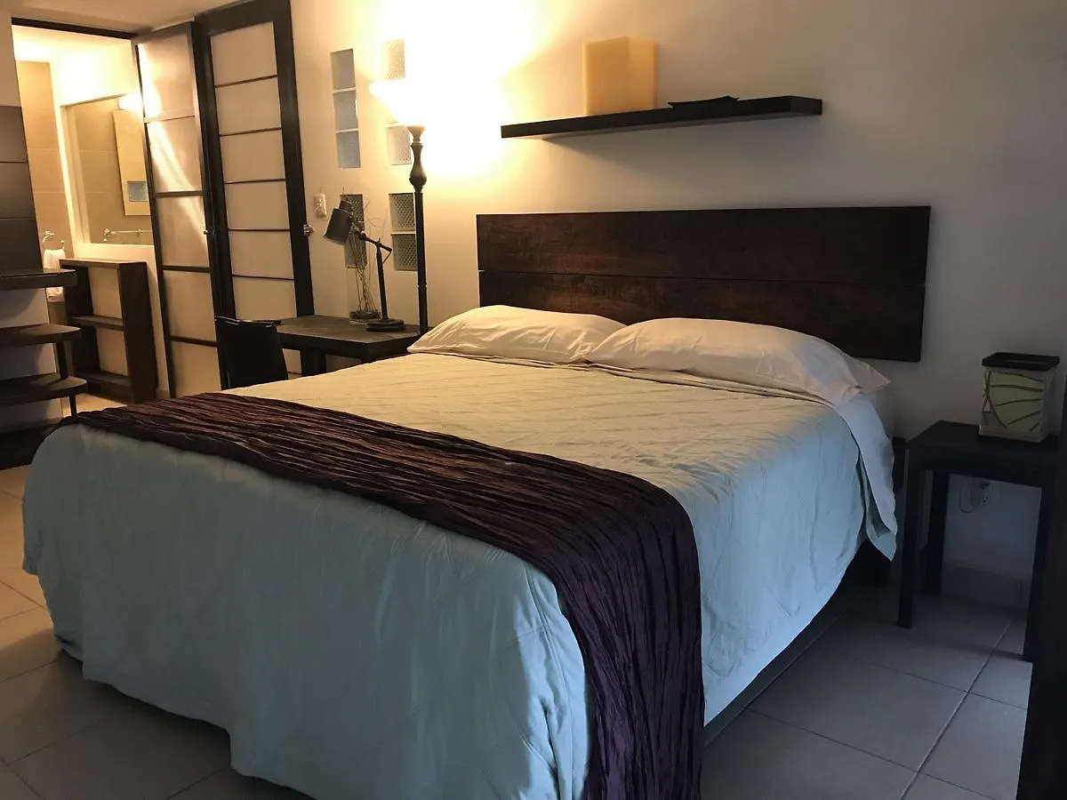 Aparthotel Art Deco Suites Cancun