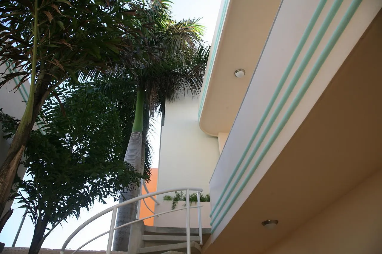 Art Deco Suites Cancun Aparthotel
